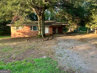 25 Chestnut Drive, Newnan, GA 30263