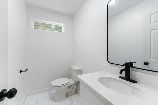 9326 Firnat Street, Houston, TX 77016