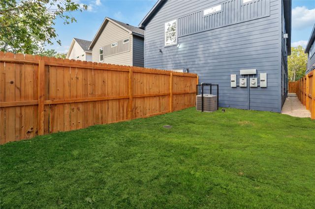 9326 Firnat Street, Houston, TX 77016