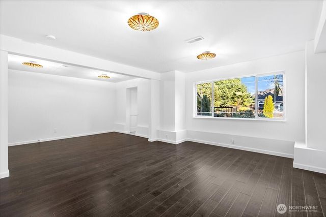 8145 5th Avenue SW, Seattle, WA 98106