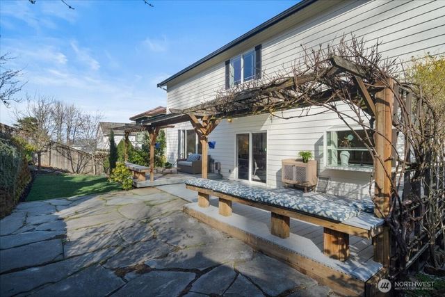 8145 5th Avenue SW, Seattle, WA 98106