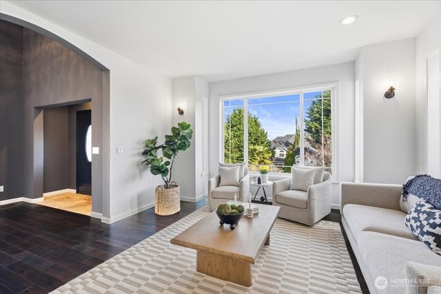 8145 5th Avenue SW, Seattle, WA 98106