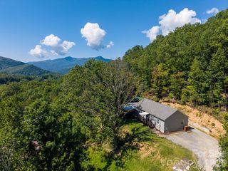 207 Little Horse Road, Waynesville, NC 28786