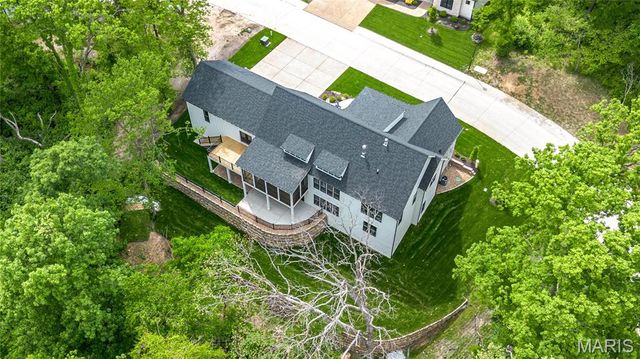 218 Ella Rose Lane, St Charles, MO 63304