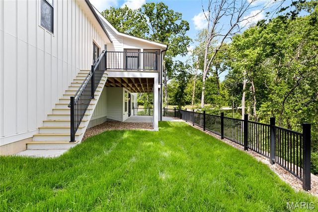 218 Ella Rose Lane, St Charles, MO 63304