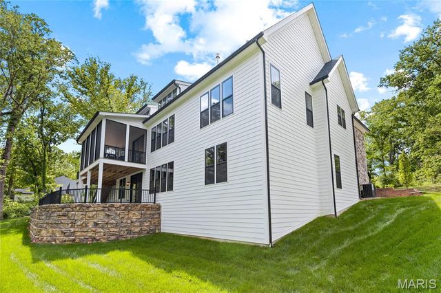 218 Ella Rose Lane, St Charles, MO 63304