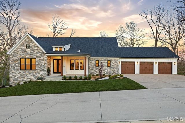 218 Ella Rose Lane, St Charles, MO 63304