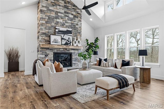 218 Ella Rose Lane, St Charles, MO 63304