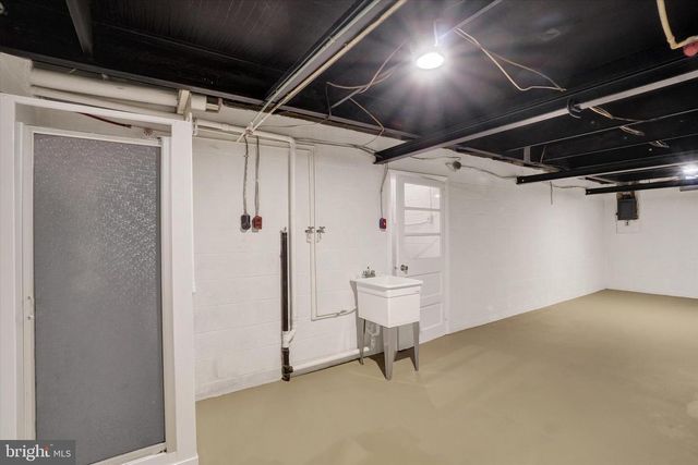 515 E SNYDER CORNER RD, Red Lion, PA 17356