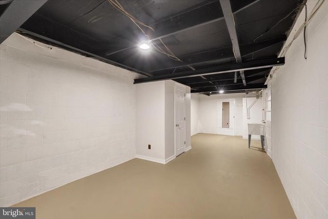 515 E SNYDER CORNER RD, Red Lion, PA 17356