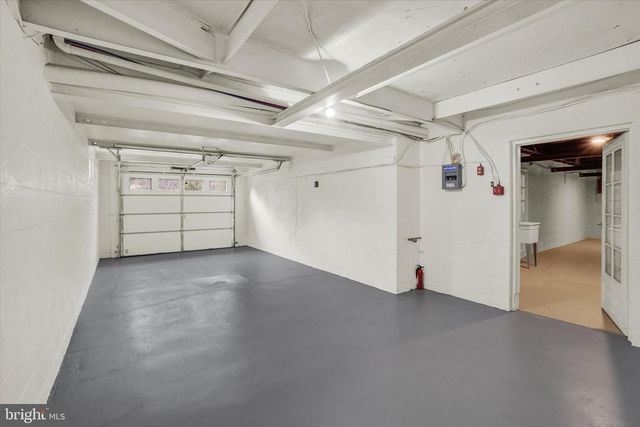 515 E SNYDER CORNER RD, Red Lion, PA 17356