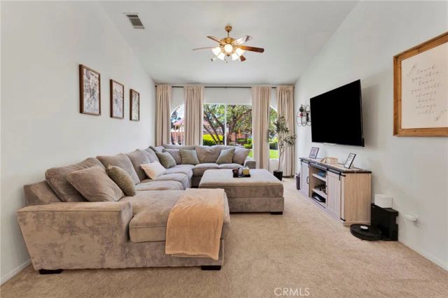 19581 Powhatan Rd, Apple Valley, CA 92308