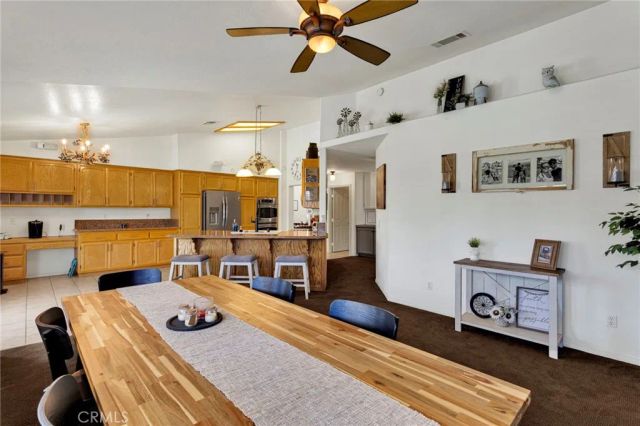 19581 Powhatan Rd, Apple Valley, CA 92308