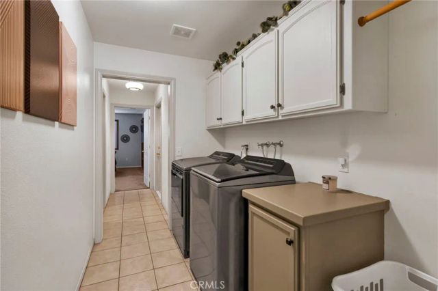 19581 Powhatan Rd, Apple Valley, CA 92308
