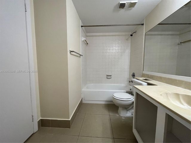 9833 Westview Dr 824, Coral Springs, FL 33076