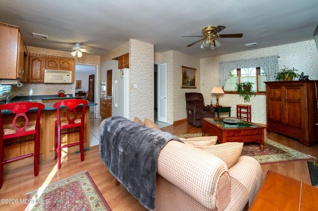 2 Brentwood Road, Matawan, NJ 07747