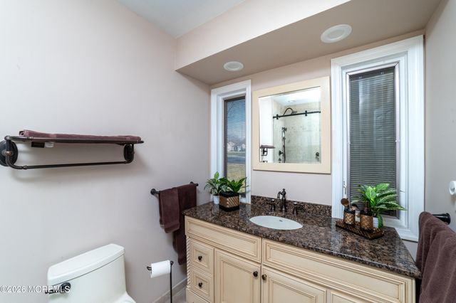 2 Brentwood Road, Matawan, NJ 07747