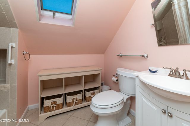 2 Brentwood Road, Matawan, NJ 07747