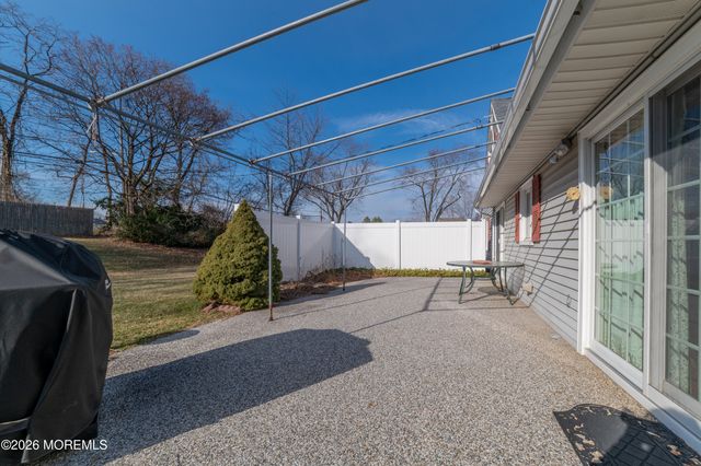 2 Brentwood Road, Matawan, NJ 07747