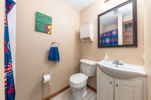 128 S BIRCHWOOD Drive, Naperville, IL 60540