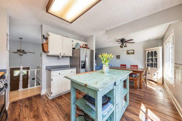 128 S BIRCHWOOD Drive, Naperville, IL 60540