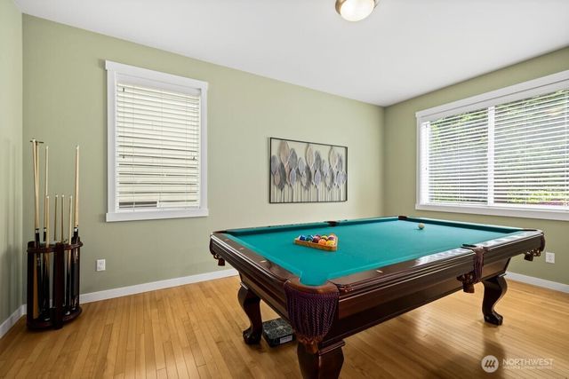 220 246th Court NE, Sammamish, WA 98074