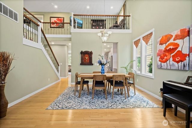 220 246th Court NE, Sammamish, WA 98074