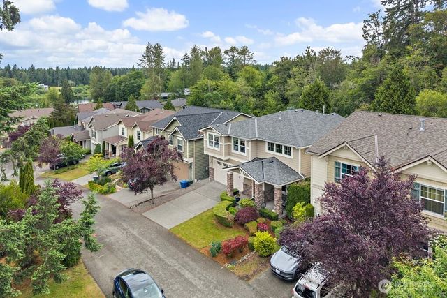 220 246th Court NE, Sammamish, WA 98074