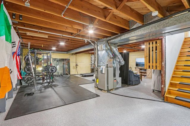 2833 S 72nd STREET, West Allis, WI 53219