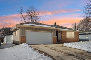 2833 S 72nd STREET, West Allis, WI 53219