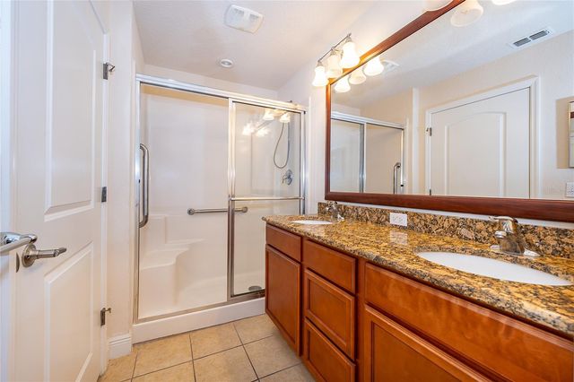 1075 DAVID WALKER DRIVE C-1, Tavares, FL 32778