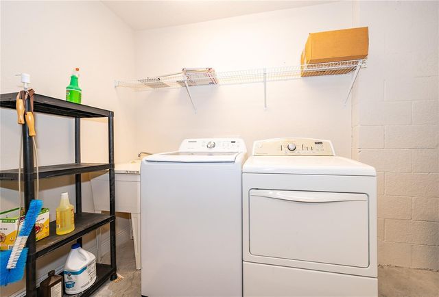 1075 DAVID WALKER DRIVE C-1, Tavares, FL 32778