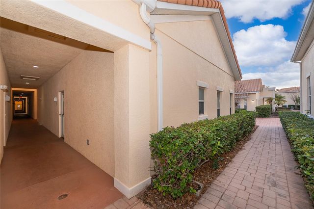 1075 DAVID WALKER DRIVE C-1, Tavares, FL 32778