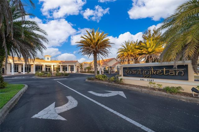 1075 DAVID WALKER DRIVE C-1, Tavares, FL 32778