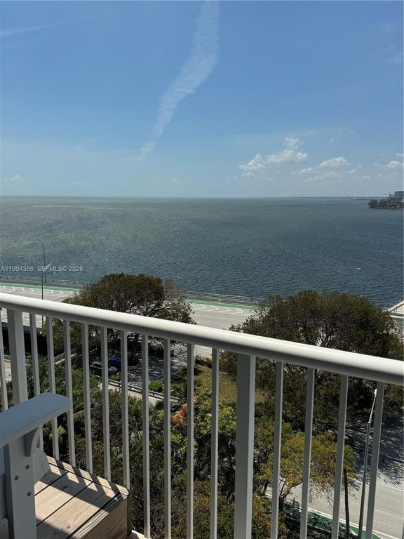 150 SE 25th Rd 11L, Miami, FL 33129