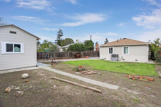 163 Hillcrest Ave, Pittsburg, CA 94565