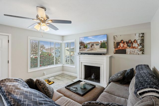 163 Hillcrest Ave, Pittsburg, CA 94565