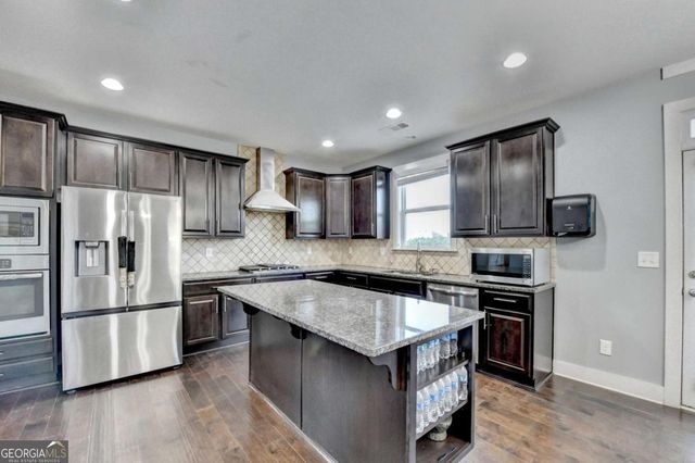 3431 Tioga Lake Cove, Lawrenceville, GA 30044