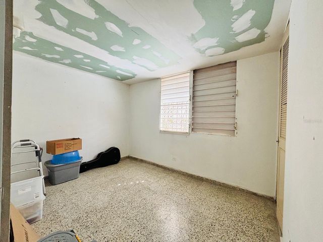 510 510 205-12, Carolina, PR 00985