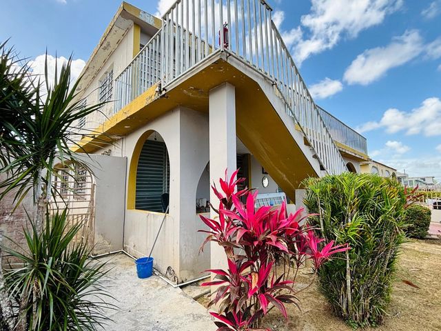 510 510 205-12, Carolina, PR 00985