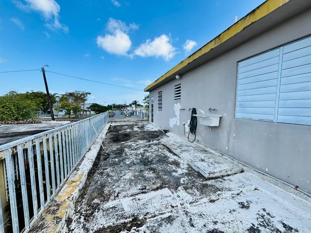 510 510 205-12, Carolina, PR 00985