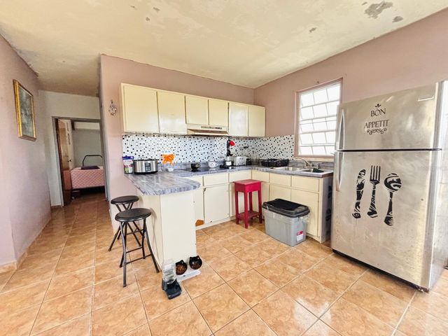 510 510 205-12, Carolina, PR 00985