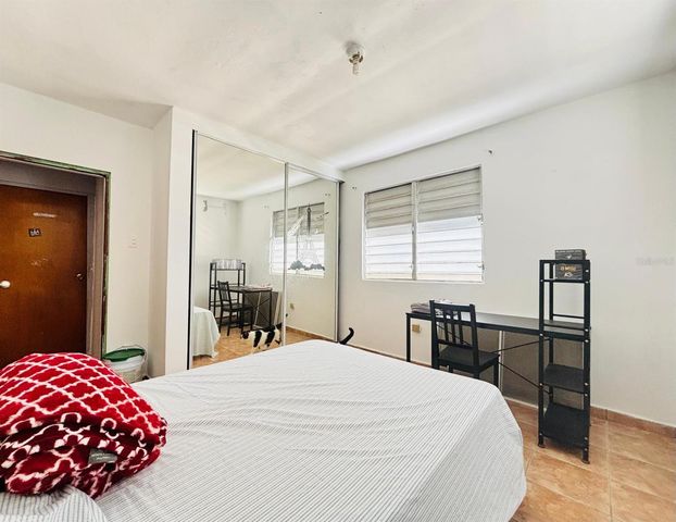 510 510 205-12, Carolina, PR 00985