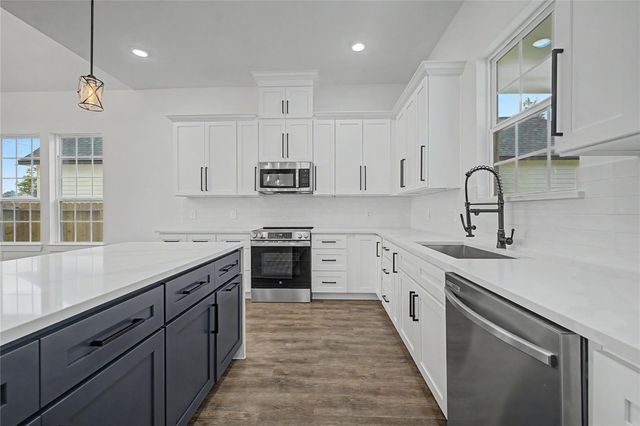 30912 Brown Pine Street, Huffman, TX 77336