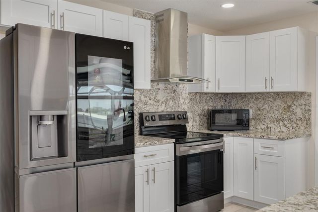 8960 140TH STREET, Seminole, FL 33776