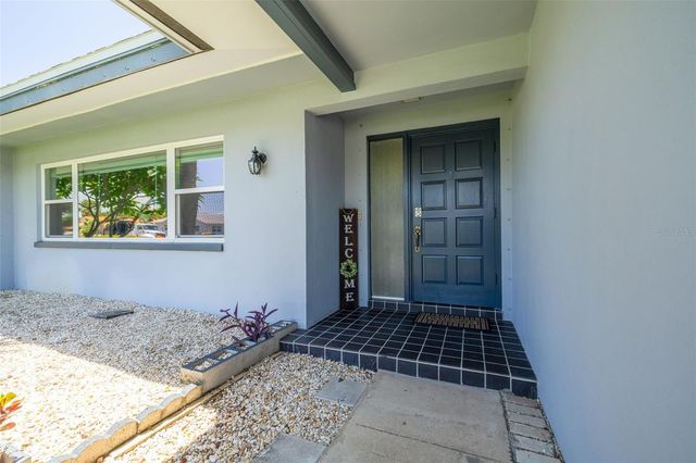 8960 140TH STREET, Seminole, FL 33776