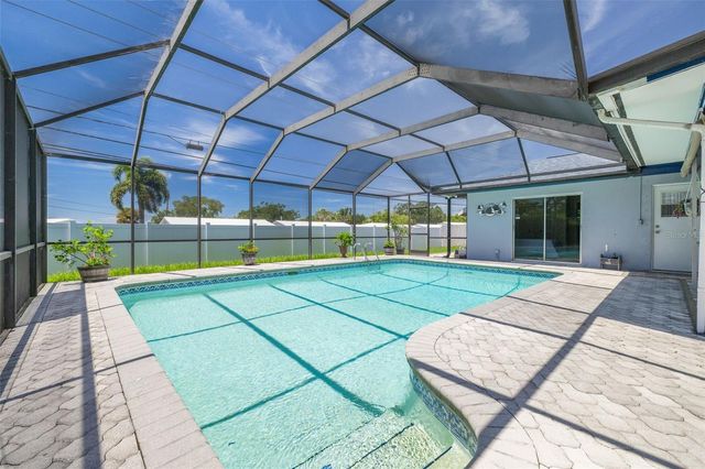 8960 140TH STREET, Seminole, FL 33776
