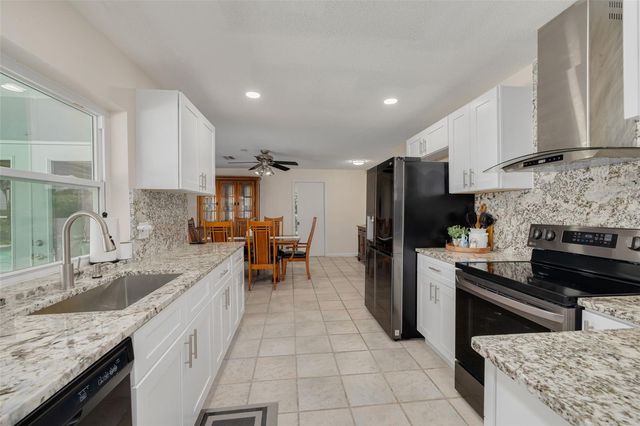 8960 140TH STREET, Seminole, FL 33776