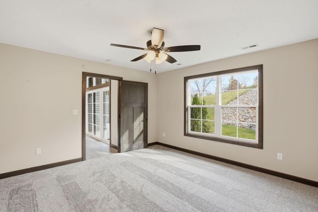 3452 Jamestown Drive, Zanesville, OH 43701