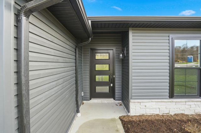 3452 Jamestown Drive, Zanesville, OH 43701